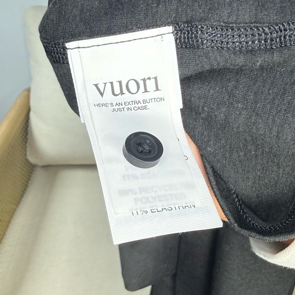 Vuori Halo Cardigan 2.0 Size large - Picture 5 of 6